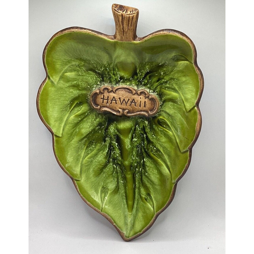 Vintage Green 1969 Treasure Craft USA Leaf Dish with Hawaii Label